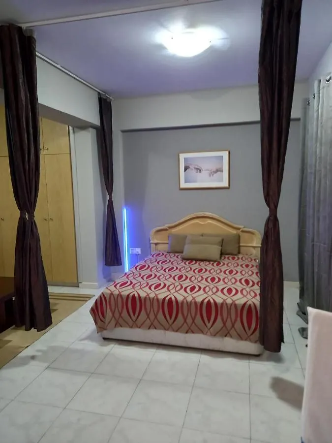 Old Town Studio Apartment ラルナカ 0*,